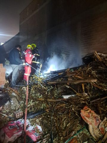 Brigadas de control sofocaron más de 200 fogatas en domicilios y áreas abiertas en la ciudad de Potosí
