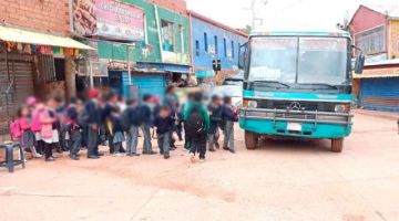 En el distrito de Potosí hay 29 buses escolares contratados por padres de familia