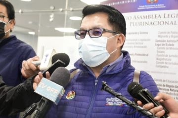 Diputado evista minimiza emergencia sanitaria por sarampión; dice que es una “estrategia política”