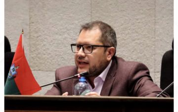 Ministro Gallardo expone en Diputados alcances del contrato entre YLB y CBC para industrializar litio en Uyuni