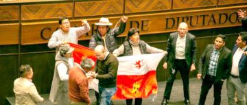Contrato con empresa china fue a diputados en medio de protesta