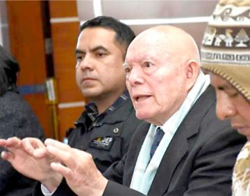TSE: Hassenteufel no renunció, pidió licencia por 3 días