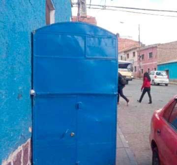Alcaldía y comerciantes acuerdan análisis de reubicación de casetas