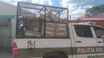 El Alto: Sorprenden a funcionario de diputada evista tomando fotos a un centro de material electoral