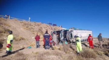 Accidente en la carretera Oruro-Cochabamba deja 5 muertos y 16 heridos