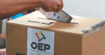 TSE advierte: Es válido hacer campaña por el voto nulo, pero quemar ánforas es un delito