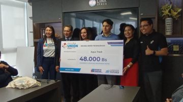Banco Unión S.A. culmina dos iniciativas para fortalecer el emprendimiento femenino y tecnológico en Bolivia