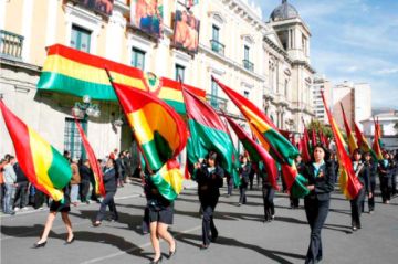 El Gobierno declara doble feriado por el Bicentenario