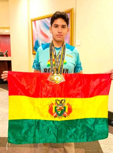 Oscar Sebastián Azurduy Fuertes logra el oro en EE.UU.