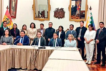 Sesión de la Comisión 898  en suspenso desde marzo