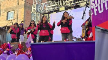 Los candidatos realizaron concentraciones masivas convocando a votantes entre música y baile.