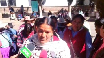 Esposas de mineros denuncian que bloqueo no les permite entrar a Andacava