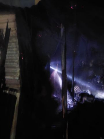 Incendio en penal de Uncia consume tres casetas se internos