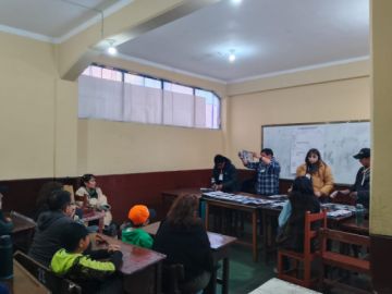 Bolivia se encamina a la segunda vuelta electoral tras una jornada pacífica y con alta participación ciudadana