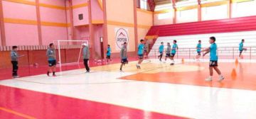 Córdova está obligado a ganar al plantel de Proyecto Redag para forzar a penales