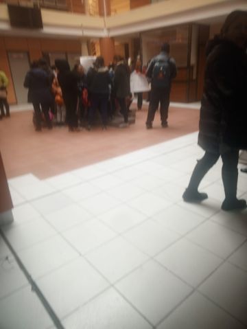 Reportan protestas de profesionales en salud en el Sedes Potosí