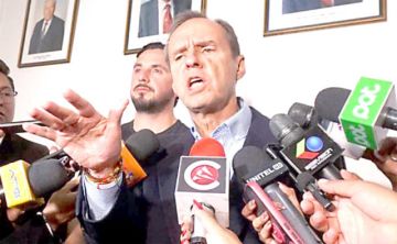 Tuto apuesta por “reconciliación” para captar votos