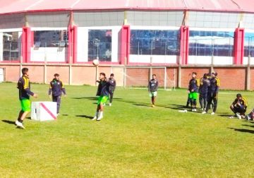 Nacional define su equipo para retar a Independiente