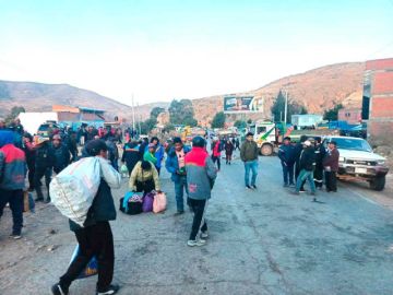 Comunarios levantan el bloqueo de la vía Potosí-Sucre hasta el lunes