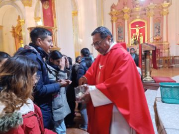 Rector de la Catedral conmemoró 31 años de su ordenación sacerdotal