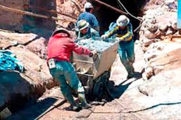 Los cívicos acudieron a la justicia para cerrar minas del Cerro Rico