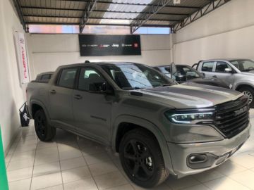 Vehículos nuevos están disponibles en SAS Motors.