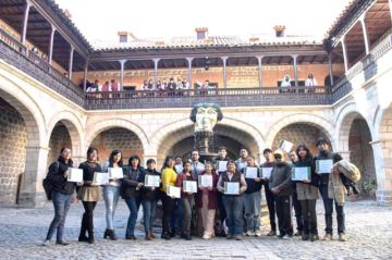 Casa de Moneda capacitó acerca de escritura antigua