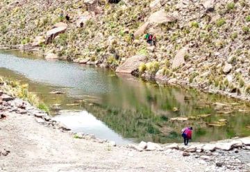 Técnicos complementan estudios para el proyecto de aducción de agua de Sijllahuiri