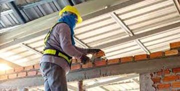 Los trabajadores de la construcción migran a la minería debido a la crisis