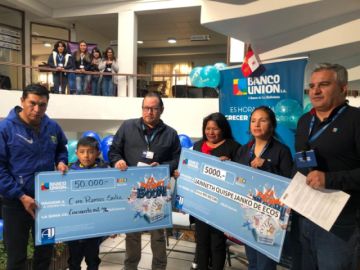 Banco Unión premia a sus clientes en Potosí con la Promo Boom