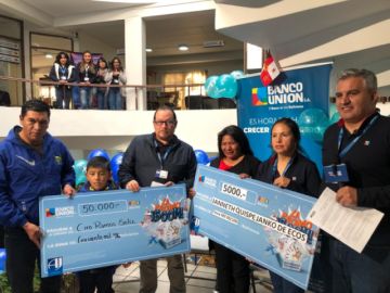 Banco Unión premia a sus clientes en Potosí con la Promo Boom