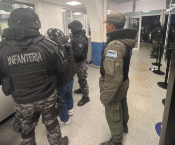 Víctor Sotacuro Lázaro fue entregado a la Gendarmería argentina en la madrugada de este sábado. 
