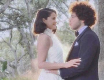 Selena Gómez y Benny Blanco se casaron en California, EE.UU.