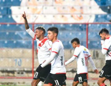 Always Ready golea al plantel de Real Oruro