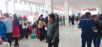 La UATF abre feria académica para atraer alumnado y evitar migración