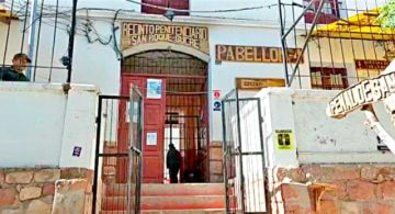 Atracadores con prontuario operaban en un taxi
