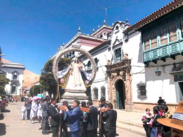 La Virgen del Rosario vive semana de rezos de parte de devotos