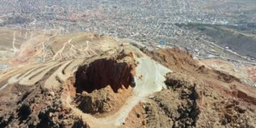 Proyecto de la UATF plantea sostenimiento estructural de la cumbre del Cerro Rico de Potosí