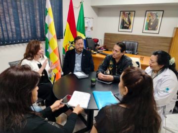 Arce se reúne con la comunidad “Bolivianos Unidos en Brasil”