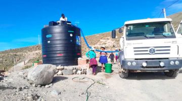 Pobladores de cuatro municipios carecen de agua para su consumo