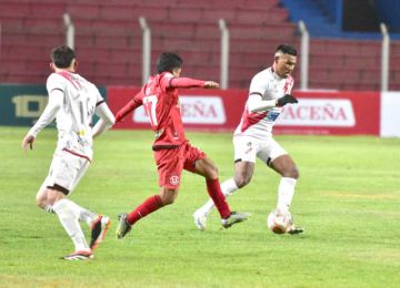 Nacional se ausenta hoy a Oruro para retar a Totora