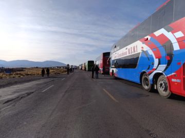 El camino entre Potosí y Oruro está interrumpido