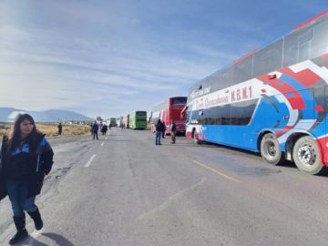 El camino entre Potosí y Oruro está interrumpido