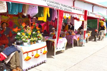 Demuestran capacidades productivas en feria