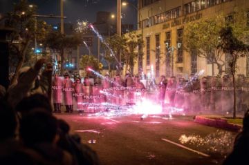 Muere un manifestante en una multitudinaria protesta en Perú contra el Gobierno y el Congreso