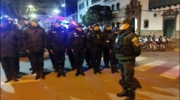 Clausuran cuatro locales y detienen a 26 personas por infringir el Auto de Buen Gobierno