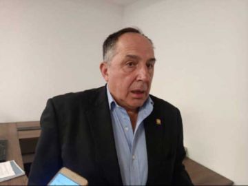 Muere diputado Gustavo Aliaga a los 70 años 