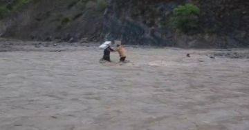 Policía reporta caminos anegados y crecida de ríos en Potosí