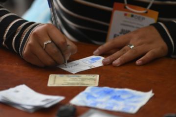 No exigirán certificado de sufragio a jóvenes que cumplieron 18 años entre el 17 de agosto y este domingo