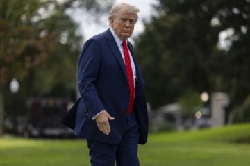 Trump llama a Gustavo Petro «líder del narcotráfico» y anuncia el fin de la ayuda financiera a Colombia